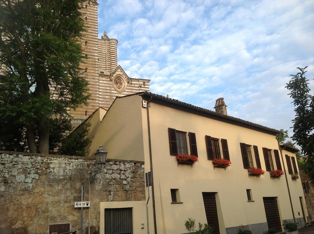 Bed&Breakfast Duomo ออร์เวียโต ภายนอก รูปภาพ